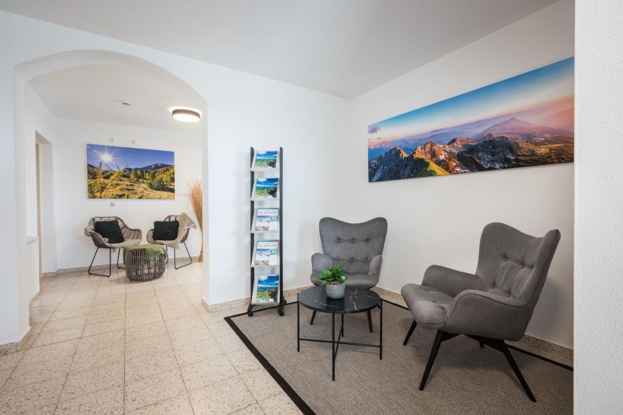 Hotel Alpendorf Stern 3*
